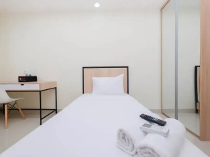 Best Choice Studio at Evenciio Apartment near UI