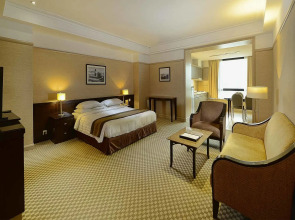 Pacific Regency Hotel Suites