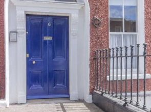 Central Dublin 2 Bedroom Flat