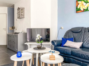 Awesome Home in Bruinisse With Wifi and 4 Bedrooms