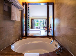 Отель Pullman Sanya Yalong Bay Villas & Resort