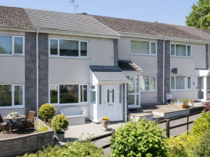 Merlins Gardens - Tenby Cottage
