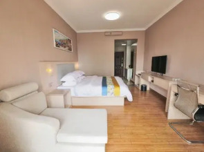 Jiayue Apartment Hotel