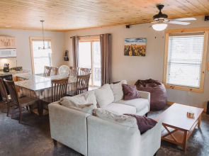 Hot Tub, Sauna, Fireplace, A/c, Dog Friendly, 1 mi to Whiteface, Forest View, Cascade Mountain Chalet