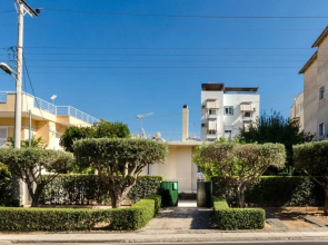 Aquarius - Glyfada Detached House