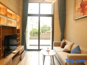 Yinghong Apartment Hotel (Shanghai Jinqiao international store)