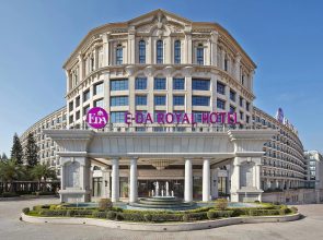 E-Da Royal Hotel