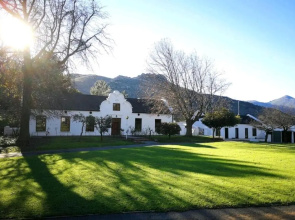 Le Arc Manor House
