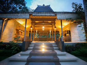 Senetan Villa and Spa Resort
