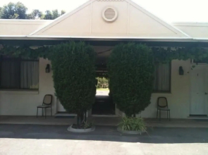 Wayfarer Motel