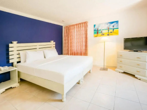 Grand Decameron Montego Beach, A Trademark All-Inclusive Resort