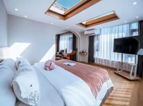 Half Mountain Half Sea B&B