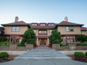 The Mansion at Ocean Edge