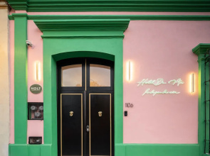 HOLT's Hotel De Mi Independencia