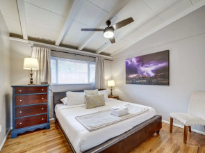 Pet-friendly Sedona Home: Hot Tub, Walk to Trails!