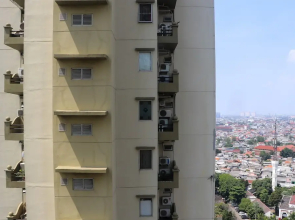 Homey And Comfortable 2Br Grand Sentraland Karawang Apartment