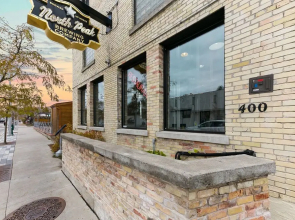 Exquisite 3BDR Penthouse in Downtown TC