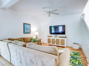 Palm City Home w/ Pool & Florida Room - Near Golf