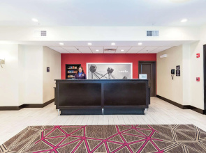 Hampton Inn and Suites Sandusky Milan