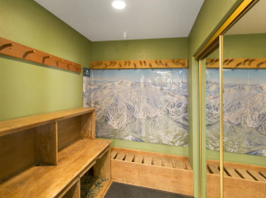 Aspen Creek Condominiums