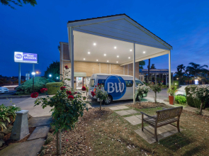 Best Western Airport Motel and Convention Centre