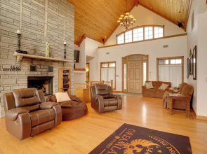 366 Shared Acres, Lake Access: Ozark Getaway!