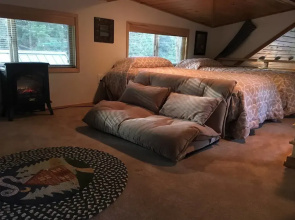 #45 The Cabins at Hyatt Lake-sleeps 4