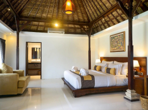 Uma Mani Villa Jimbaran