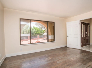 10B 9BA Mansion Sleeps 22 with Pool&Spa