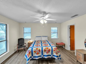 Lake House At Granbury 3 Bedroom Home