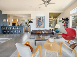 Jackalope Junction-pool, Hot Tub, Fire Pit, Bbq & Desert Views! 2 Bedroom Home by RedAwning