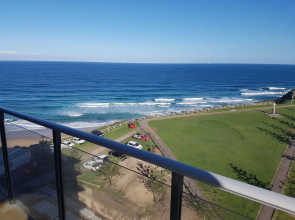 Watt Street Studio Apartment w/ Ocean Views