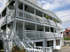 Alouette Beach Resort