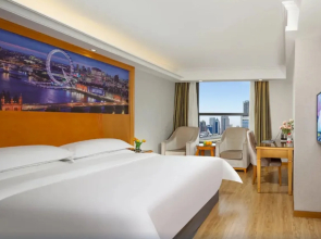 Vienna Hotel Chengdu Chunxi Road Tianfu Plaza Subway Station