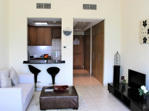 Eddie - Comfortable spacious Studio