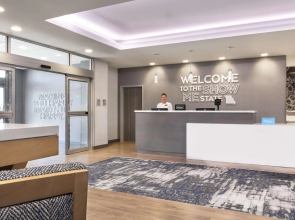 Hampton Inn & Suites St. Charles Old Town Area