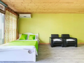 Lake And Pine Spa Pension