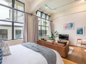 Deluxe Apartment in the Heart of the City