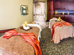 Renaissance Montgomery Hotel & Spa at the Convention Center