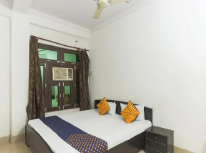 Leela Palace by OYO Rooms