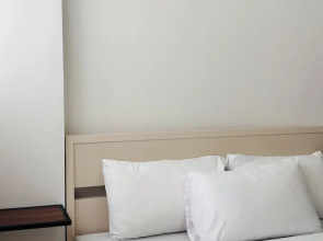 Minimalist Comfort Modern Stay & Cozy Vibes