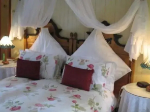 Coral Guest Cottages