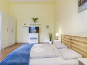 Curry Apartments