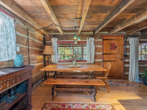 Historic Log Cabin Quiet Return to Simpler Days