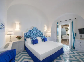 Luxury Villa Malika - Breathtaking View of Capri and Positano
