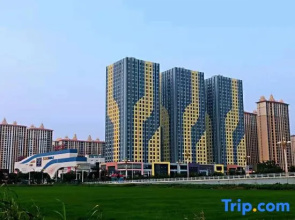 Xiongda Boutique Apartment (Fuyang Wanda Plaza)
