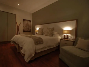 5 Sandalwood Lodge in Mount Pleasant - 2020