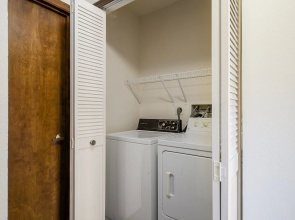 Shadow Run E109 - 2 Br Condo