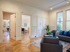 Roseview House 4 Bedrooms 2 Bathrooms Home