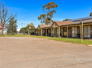 Quality Inn Carriage House Wagga Wagga